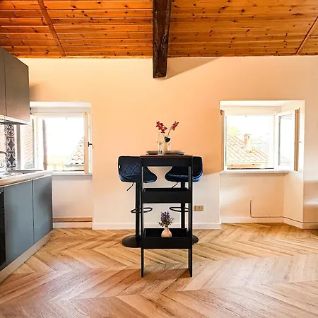 Appartement Del Castello Massino Visconti